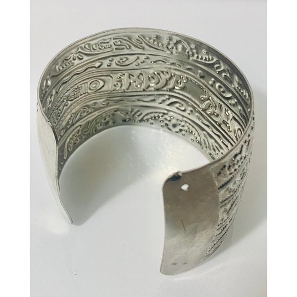 Textured Boho cuff bracelet - Picture 6 of 7